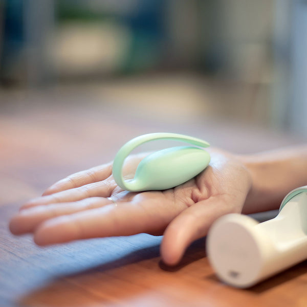 Elvie Award-Winning Kegel Exercise Tracker